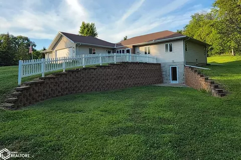 310 E Baker St, Avoca, IA 51521 photo 3