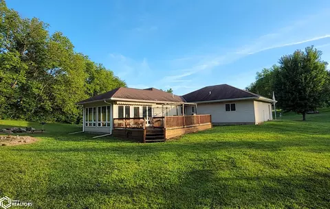 310 E Baker St, Avoca, IA 51521 photo 5