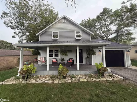 2400 S Lakeview Dr, Clear Lake, IA 50428