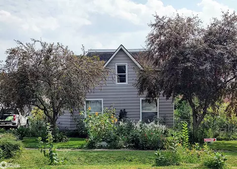 305 Anna St, Garwin, IA 50632