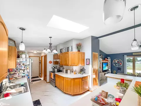220 12th Ave NW, Hampton, IA 50441 photo 4
