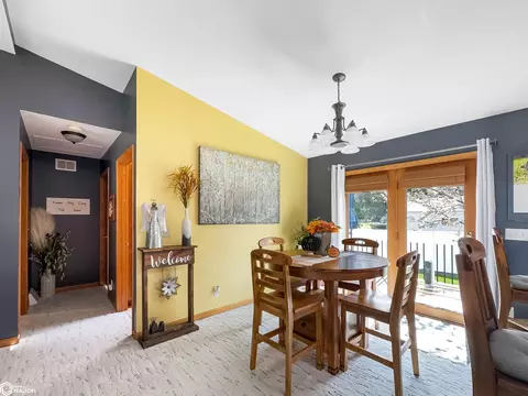 220 12th Ave NW, Hampton, IA 50441 photo 9