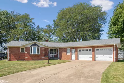 521 Spring St, West Burlington, IA 52655