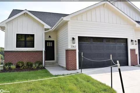 2362 River Rd, Iowa Falls, IA 50126