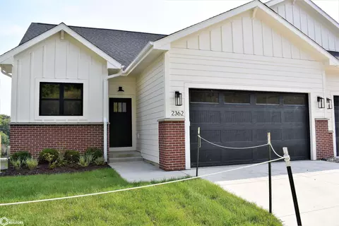 2362 River Rd, Iowa Falls, IA 50126