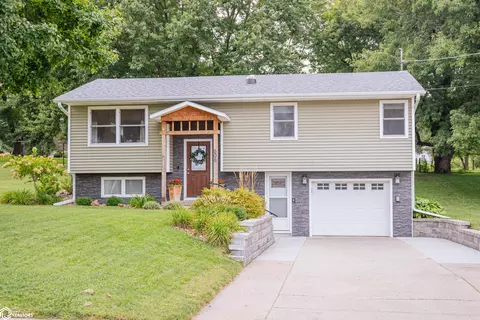 606 Division St, Sidney, IA 51652