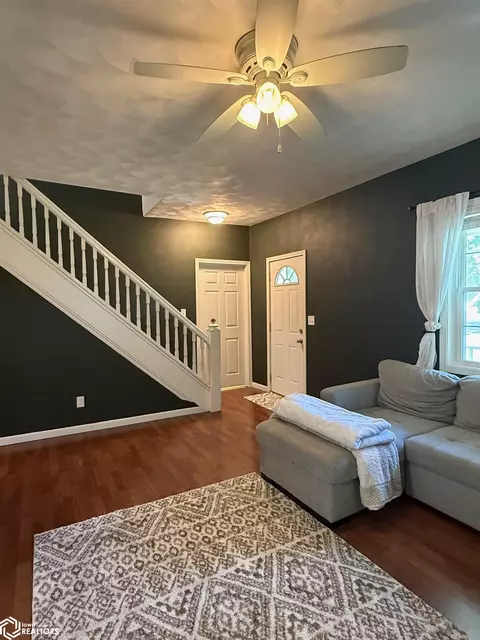608 E Monroe St, Mount Pleasant, IA 52641