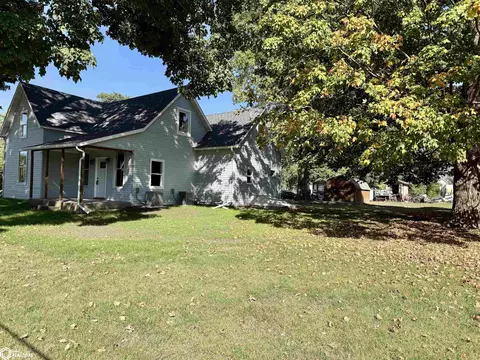 103 S Spearman St, Mount Union, IA 52644 photo 2