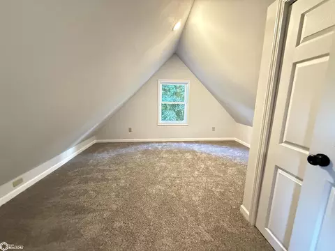 103 S Spearman St, Mount Union, IA 52644 photo 32