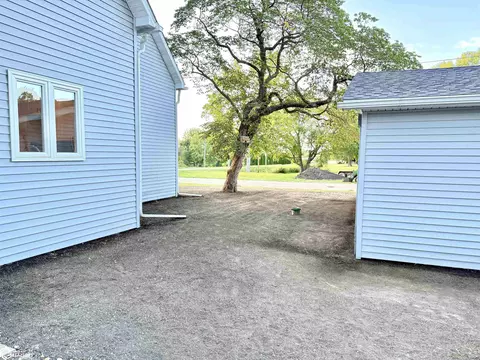 103 S Spearman St, Mount Union, IA 52644 photo 43