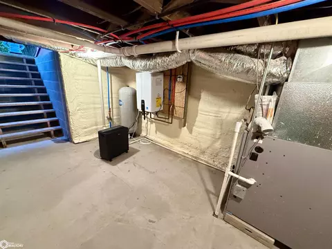 103 S Spearman St, Mount Union, IA 52644 photo 37