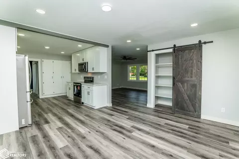 Entry Way - 738 Circle Dr, Conrad, IA 50621 photo 1 of 4