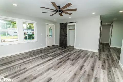 Living - 738 Circle Dr, Conrad, IA 50621 photo 5 of 6