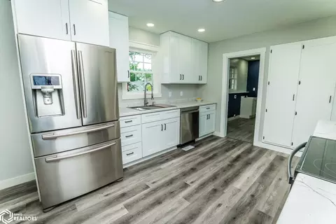 Kitchen - 738 Circle Dr, Conrad, IA 50621 photo 2 of 5