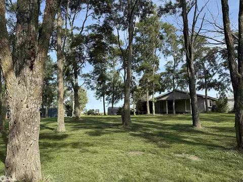 2366 Holliwell Bridge Rd, Winterset, IA 50273