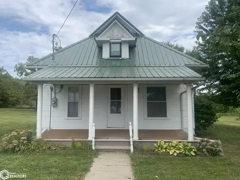 455 Pleasant St, Davis City, IA 50065