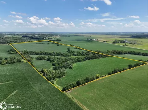 13 Th Ave, Belle Plaine, IA 52208