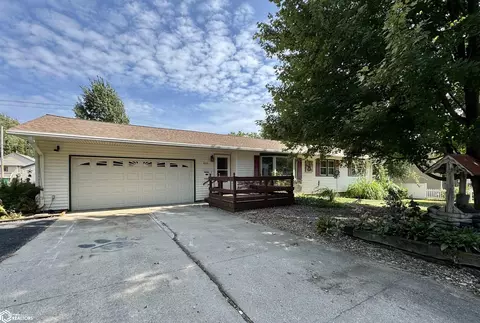 605 S Pine St, Creston, IA 50801