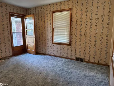 Entry Way - 415 3rd Ave, Dedham, IA 51440 photo 2 of 2