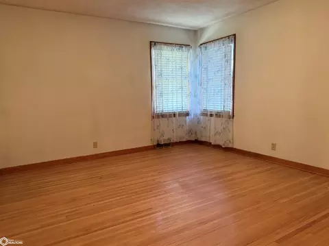 Living - 415 3rd Ave, Dedham, IA 51440 photo 4 of 4