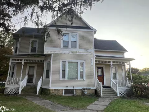 420 S Commercial St, Stronghurst, IL 61480