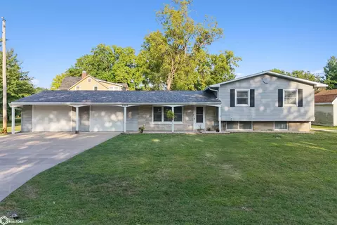 906 Westland Dr, Burlington, IA 52601