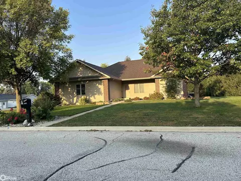 1204 11th St SW, Humboldt, IA 50548