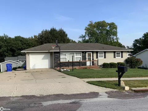 730 N 20th St, Denison, IA 51442