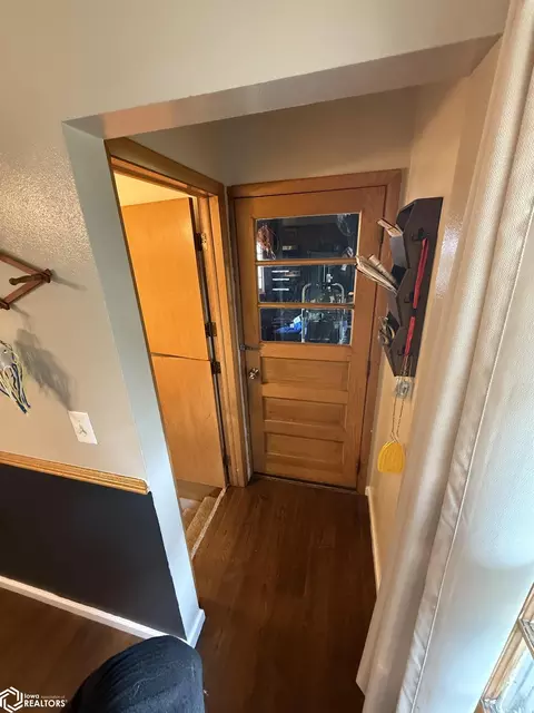 Entry Way - 730 N 20th St, Denison, IA 51442 photo 3 of 4