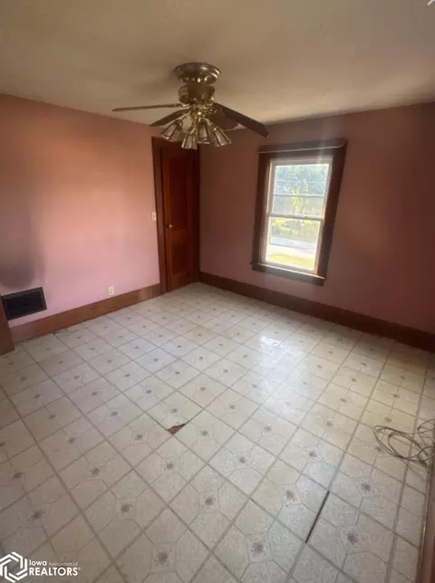 Bedroom - 390 E Patrick St, Dougherty, IA 50433 photo 6 of 7