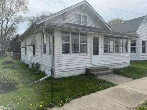 408 E St, Hamburg, IA 51640