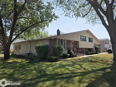 74 Schwartz Dr, Ottumwa, IA 52501
