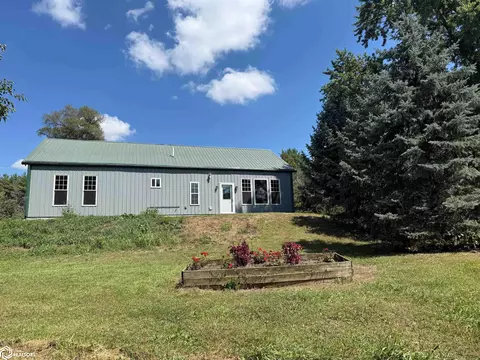 2077 P Ave, Clarinda, IA 51632