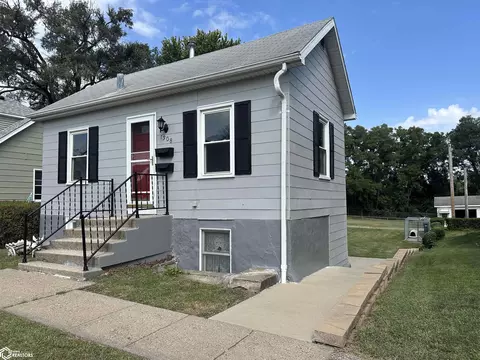 1308 Plank St, Burlington, IA 52601
