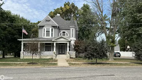 455 S 6th St, Warsaw, IL 62379