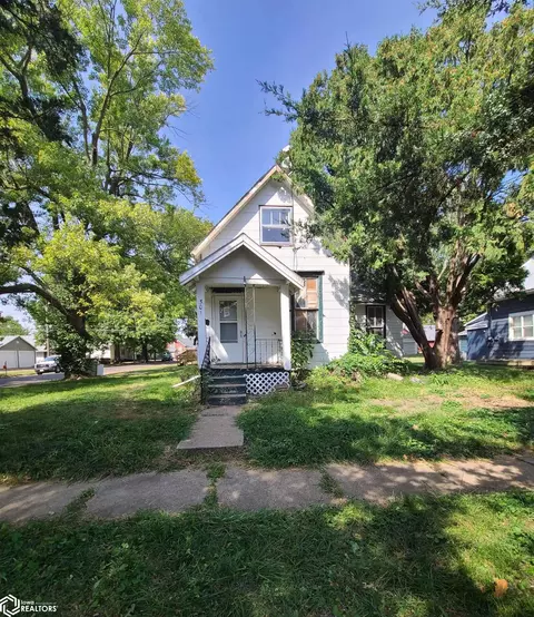 501 4th Ave E, Oskaloosa, IA 52577