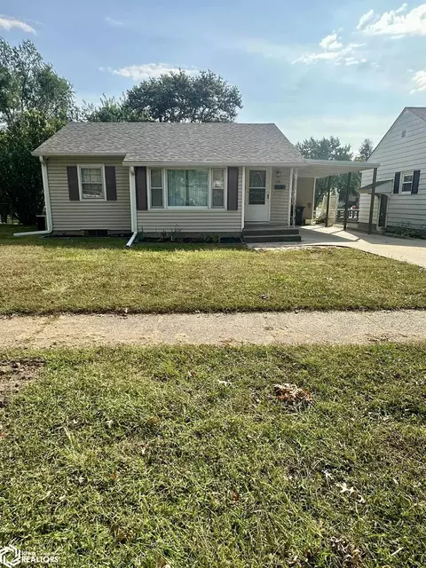 106 N Iowa Ave, Ottumwa, IA 52501