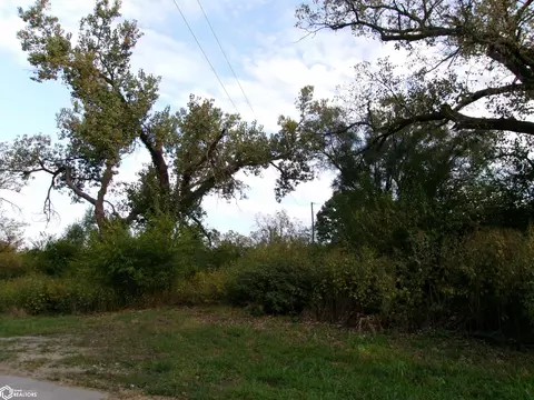 3147 Thayer Lake Rd, Thayer, IA 50254 photo 6