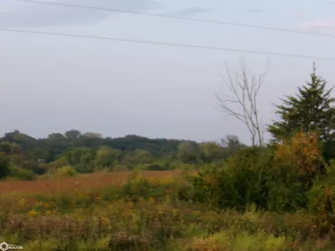 3147 Thayer Lake Rd, Thayer, IA 50254 photo 3