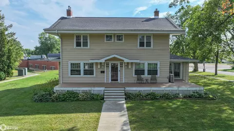 1004 2nd Ave, Ackley, IA 50601