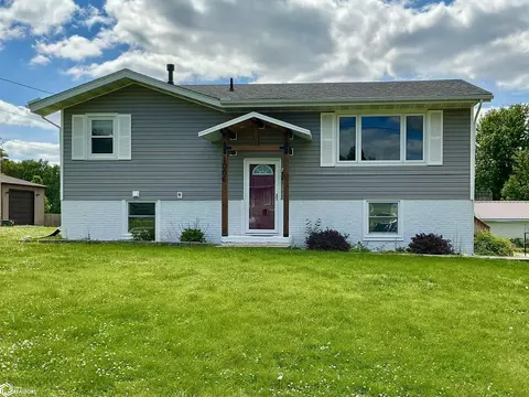 1006 N 14th St, Centerville, IA 52544