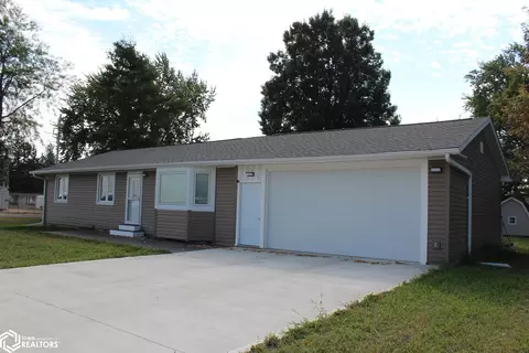 335 E Lyons St, Garner, IA 50438 photo 1