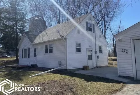 212 S Spring St, Rock Falls, IA 50467