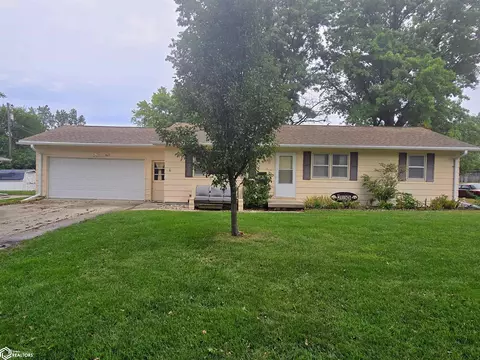 805 E Carpenter St, Creston, IA 50801