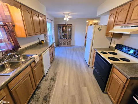 Kitchen - 805 E Carpenter St, Creston, IA 50801 photo 2 of 3
