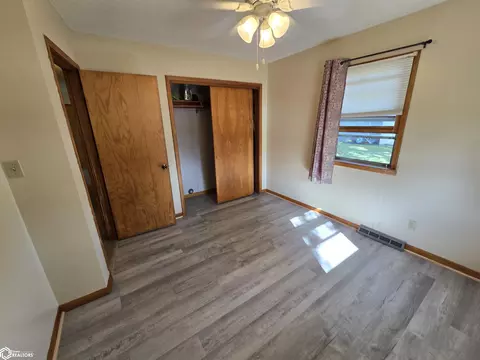 Bedroom - 805 E Carpenter St, Creston, IA 50801 photo 4 of 4