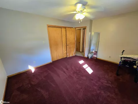 Bedroom - 805 E Carpenter St, Creston, IA 50801 photo 2 of 4