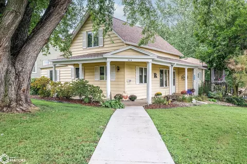 304 N 14th St, Denison, IA 51442