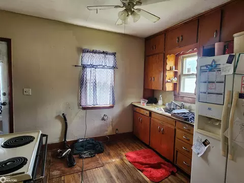 Kitchen - 805 E 5th St, Atlantic, IA 50022 photo 1 of 1
