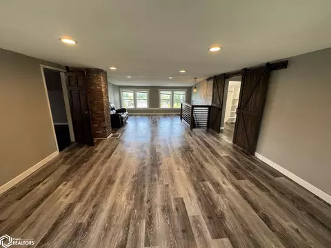 Living - 21468 240th Ave, Centerville, IA 52544 photo 16 of 16